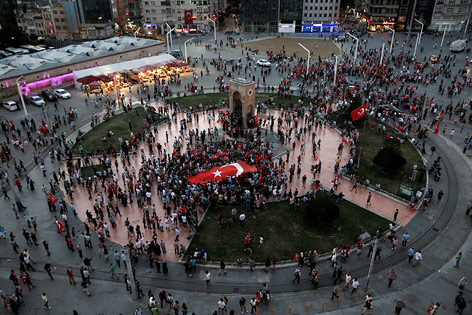 © Reuters/Alkis Konstantinidis Pro-Erdogan-Demonstration in Istanbul
