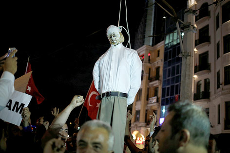 Erhängte Puppe von Fethullah Gulen