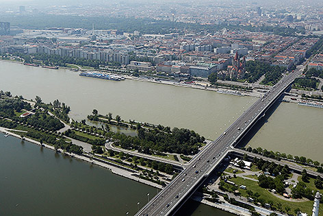 © APA Reichsbrücke