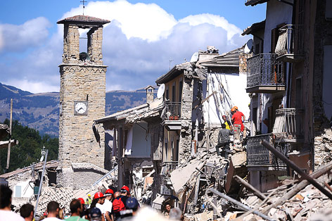 © APA/AFP/Filippo Monteforte Zerstörtes Gebäude in Amatrice