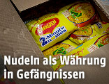 Instant Nuden in einem Karton