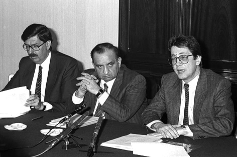 © picturedesk.com/APA-Archiv/R.Jäger Fred Sinowatz, Norbert Steger und Ferdinand Lacina