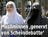 Frauen in Burkas