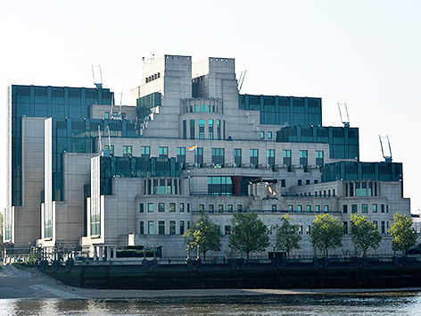 © Reuters/Hannah McKay MI6 in London
