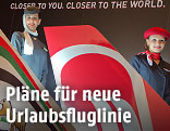 Stewardessen der Fluggesellschaften Etihad Airways und AirBerlin