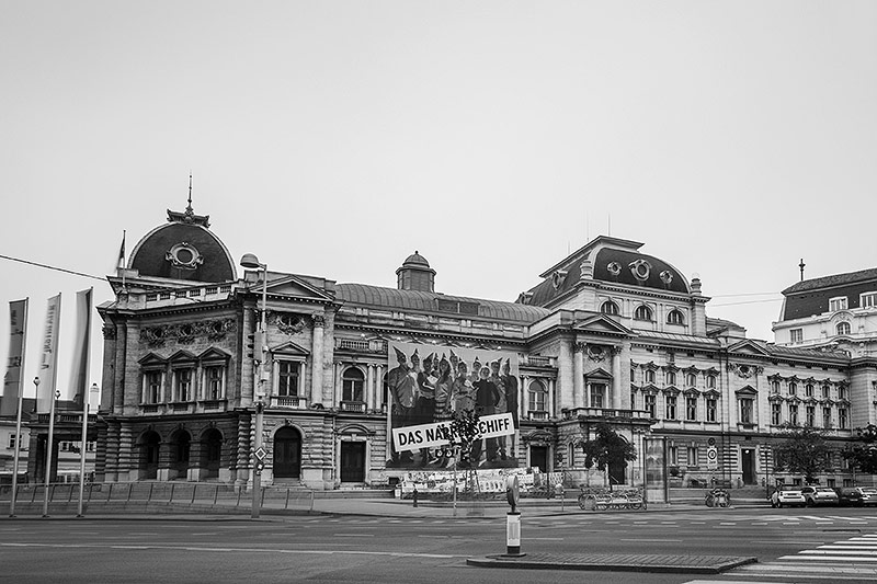 © ORF.at/Dominique Hammer Seitenansicht des Volkstheaters in Wien gebaut von den Architekten Fellner und Helmer