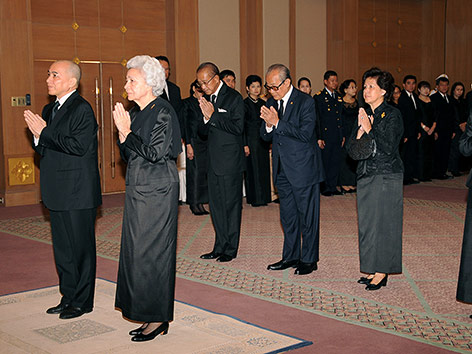 © APA/AFP Norodom Sihamoni und seine Mutter Monique