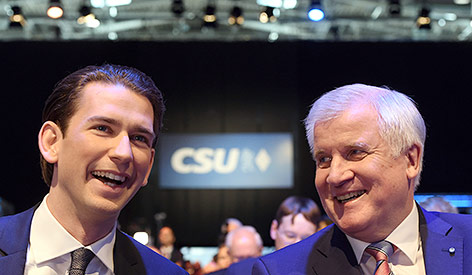 © APA/AFP/Christof Stache Außenminister Sebastian Kurz und CSU-Chef Horst Seehofer