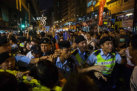 © APA/AFP/Isaac Lawrence Demonstranten in Hong Kong