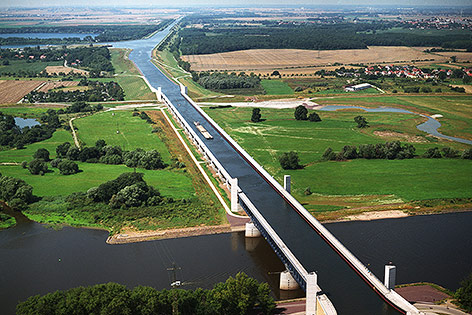 © picturedesk.com/dpa/Euroluftbild.de Wasserstraßenkreuzung Magdeburg