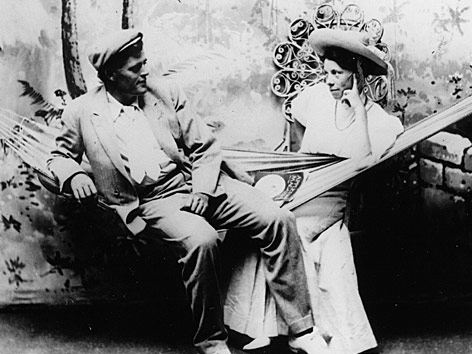 Jack London mit seiner Ehefrau