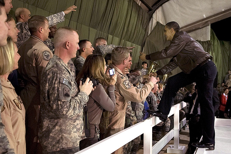 © APA/AFP/Jim Watson Barack Obama in Afghanistan