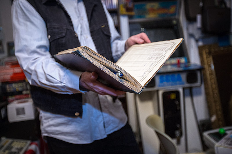 © ORF.at/Lukas Krummholz Spielesammlung von Andranik Ghalustians