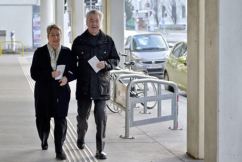 © APA/Herbert Neubauer Altbundespräsident Heinz Fischer und Ehefrau Margit