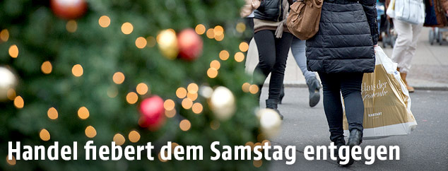 Menschen beim Einkauf