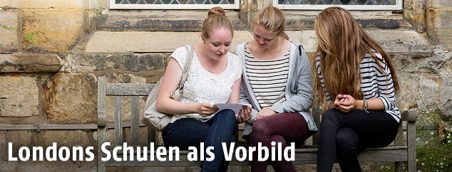 Schülerinnen in London