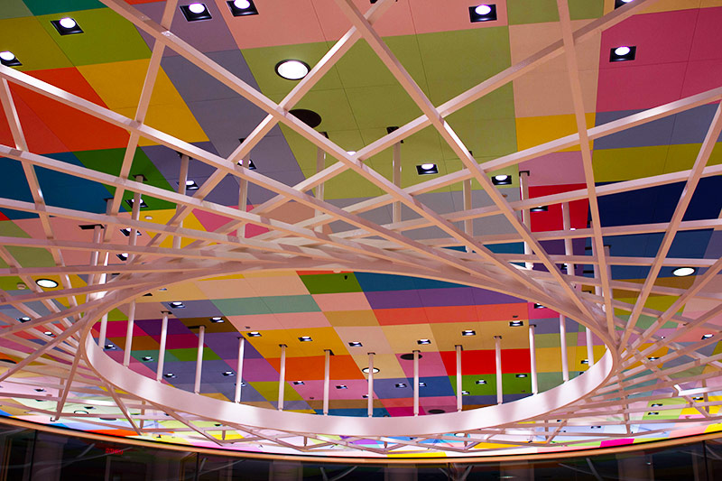 © ORF.at/Philippe Samyn and Partners architects & engineers - lead and design partner, Studio Valle Progettazioni architects, Buro Happold engineers - Colour compositions by Georges Meurant Aufnahme aus dem neuen Ratsgebäude in Brüssel