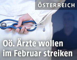 Arzt mit Stethoskop