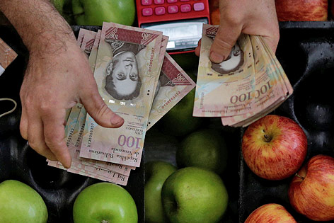 © Reuters/Ueslei Marcelino Bolivares-Banknoten