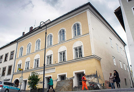 © APA/AFP/Joe Klamar Das Geburtshaus von Adolf Hitler in Braunau