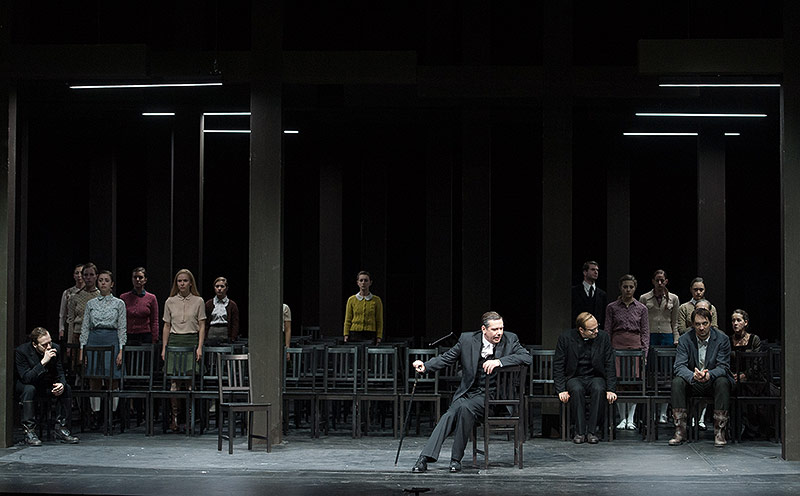 © Burgtheater/Reinhard Werner Szene aus Arthur Millers "Hexenjagd"
