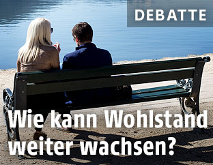 Menschen am Ufer des Wörthersees