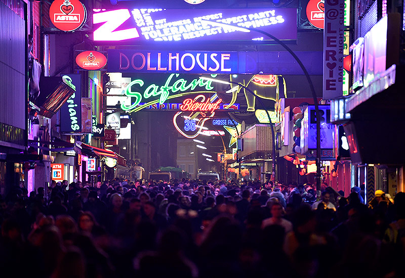 © Reuters/Fabian Bimmer Reeperbahn