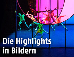 Die Ballettauff&uuml;hrung "Tree of Codes" in Aarhus
