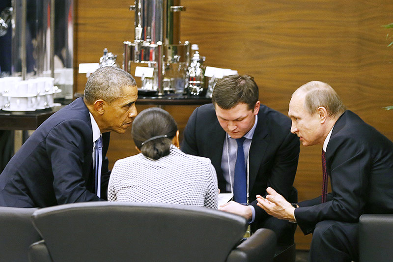 © Reuters/Cem Oksuz Archivbild aus dem Jahr 2012: US-Präsident Barack Obama im Gespräch mit Russlands Präsident Wladimir Putin