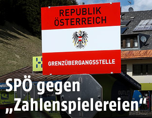 Hinweisschild an der Landesgrenze