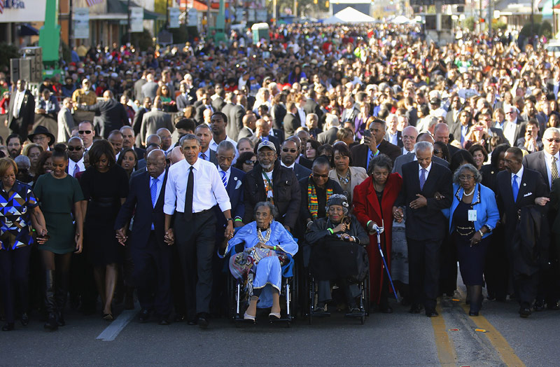 © Reuters/Jonathan Ernst Obama beim Marsch über die Pettus-Brücke in Selma, Alabama (USA)