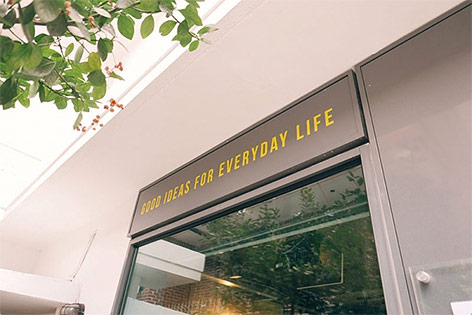 Eine Filiale der School of Life in Seoul, Korea