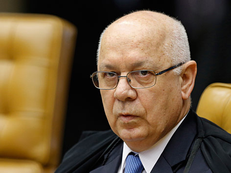 © AP/Eraldo Peres Teori Zavascki