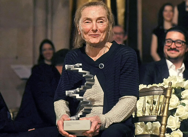 © APA/Herbert Pfarrhofer Preisträgerin in der Kategorie "Beste Darstellerin" Erni Mangold