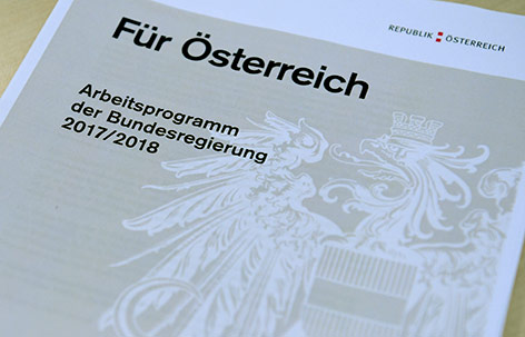 Das Deckblatt des "Arbeitsprogramm der Bundesregierung 2017/2018"