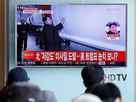 © Reuters/Kim Hong-Ji Kim Jong-un in den Nachrichten
