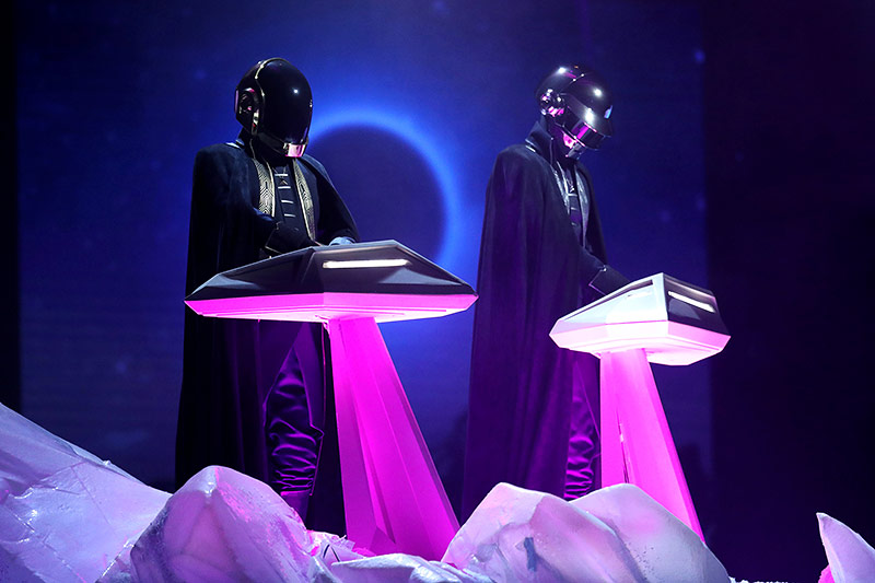 © APA/AP/Invision/Matt Sayles Auftritt von Daft Punk