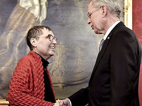 © APA/Hans Klaus Techt Sabine Oberhauser und Alexander Van der Bellen