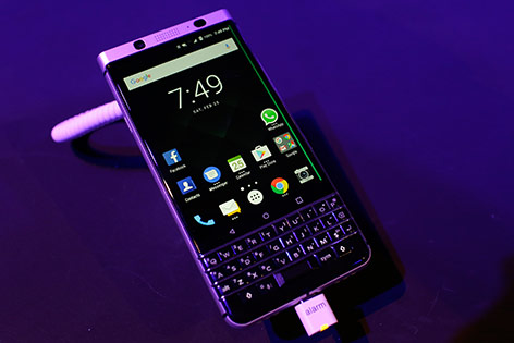 © APA/AP/AP Photo/Manu Fernandez Blackberry "KeyOne"