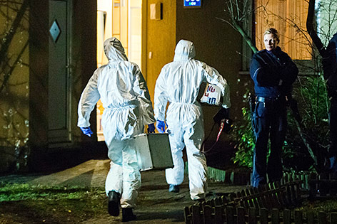 © APA/dpa/Marcel Kusch Ermittler am Tatort