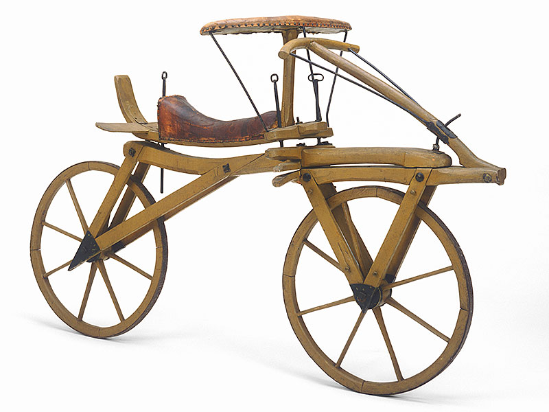 © Fürstlich Fürstenbergische Sammlungen, Donaueschingen Laufmaschine von 1817, mit Lizenzmarke des Freiherrn von Drais