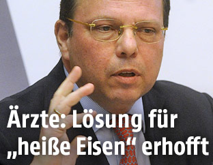 Der Pr&auml;sident der Wiener &Auml;rztekammer Thomas Szekeres