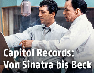 Frank Sinatra und Dean Martin bei einer Probe 1958