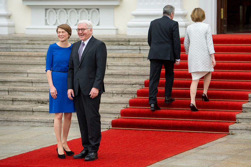 © APA/dpa/Gregor Fischer Der deutsche Bundespräsident Frank-Walter Steinmeier und seine Frau Elke Buedenbender