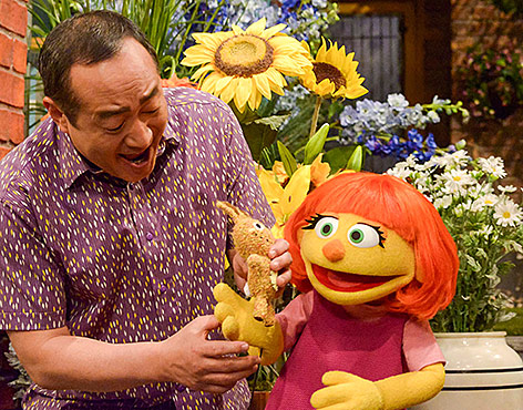 © APA/AP/Sesame Workshop/Zach Hyman Julia, eine neue autistische Muppetfigur