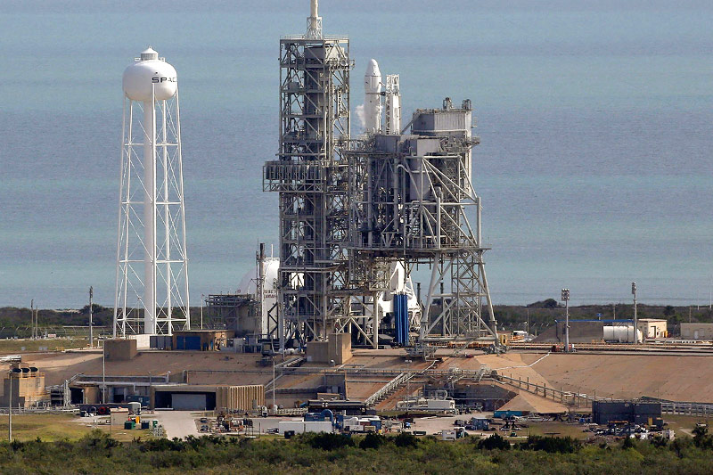 © APA/AP/Orlando Sentinel/Red Huber Space-X-Rakete in Cape Canaveral