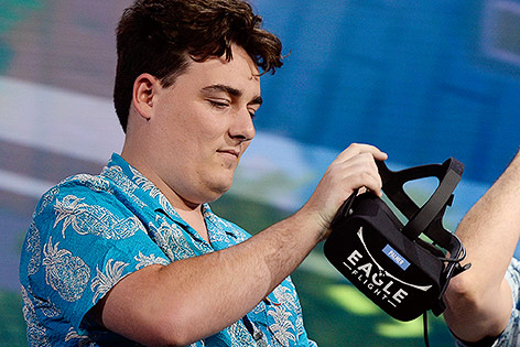 © APA/AFP/Getty Images/Kevork Djansezian Palmer Luckey