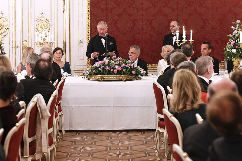 © APA/Bundesheer/Peter Lechner Prinz Charles beim Bankett in Wien