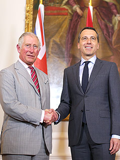 © APA/Georg Hochmuth Prinz Charles und Bundeskanzler Kern