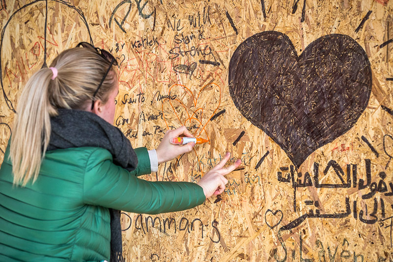 © APA/AP/Markus Schreiber Trauerbekundung in Stockholm
